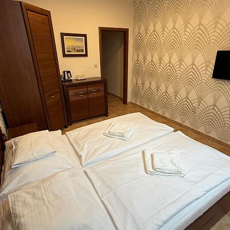 Spa & Wellness Hotel Orchidea Veľký Meder エクステリア 写真