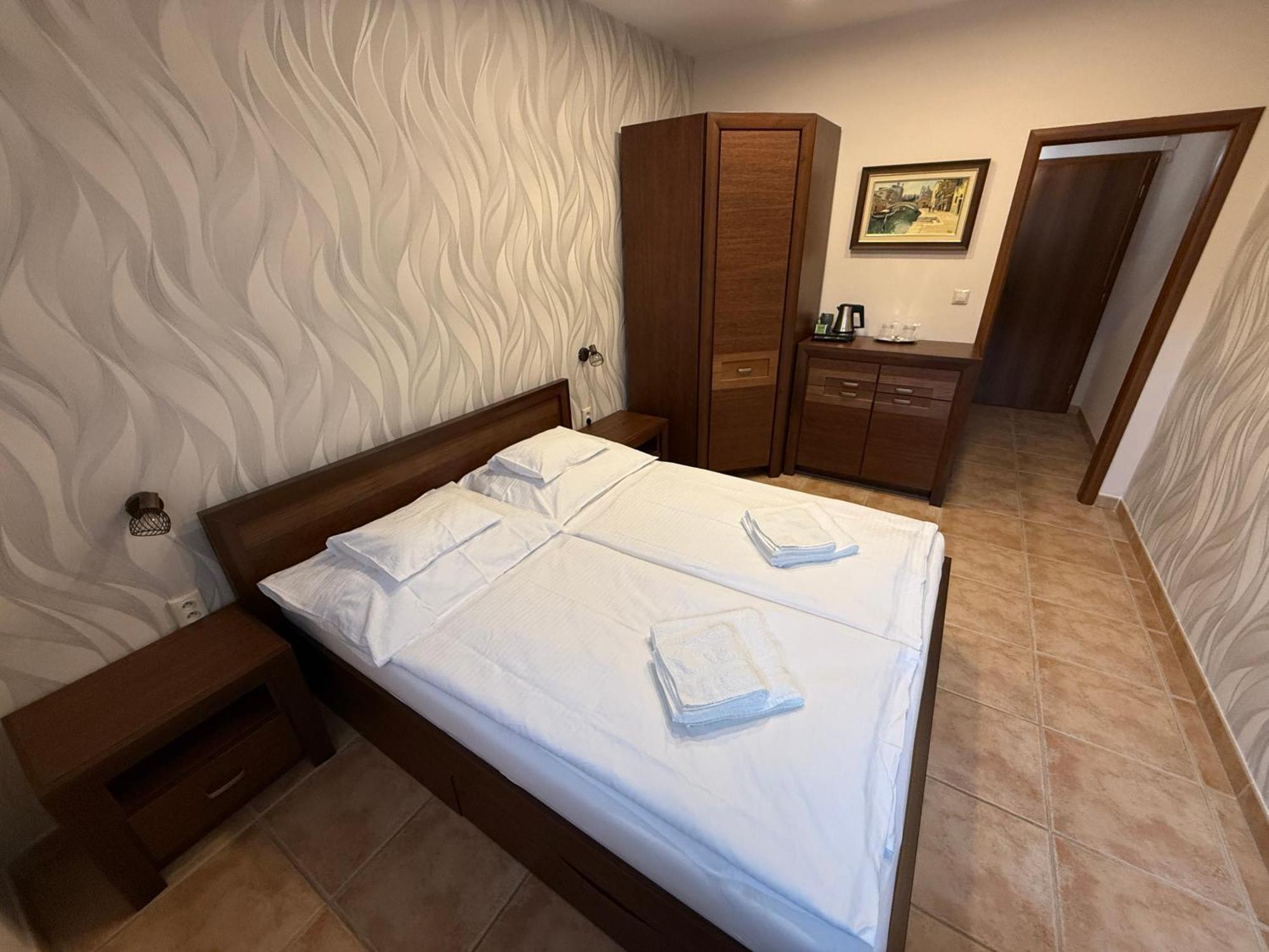 Spa & Wellness Hotel Orchidea Veľký Meder エクステリア 写真